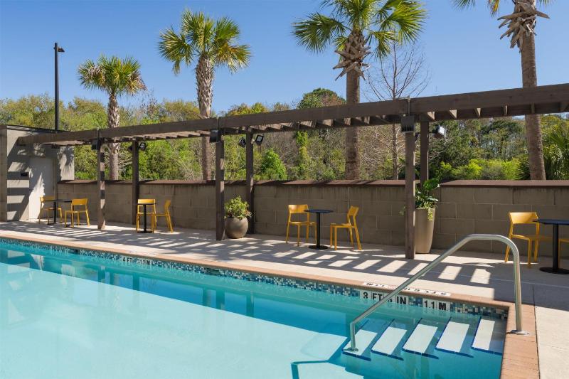 Home2 Suites by Hilton Jacksonville Airport - image 11