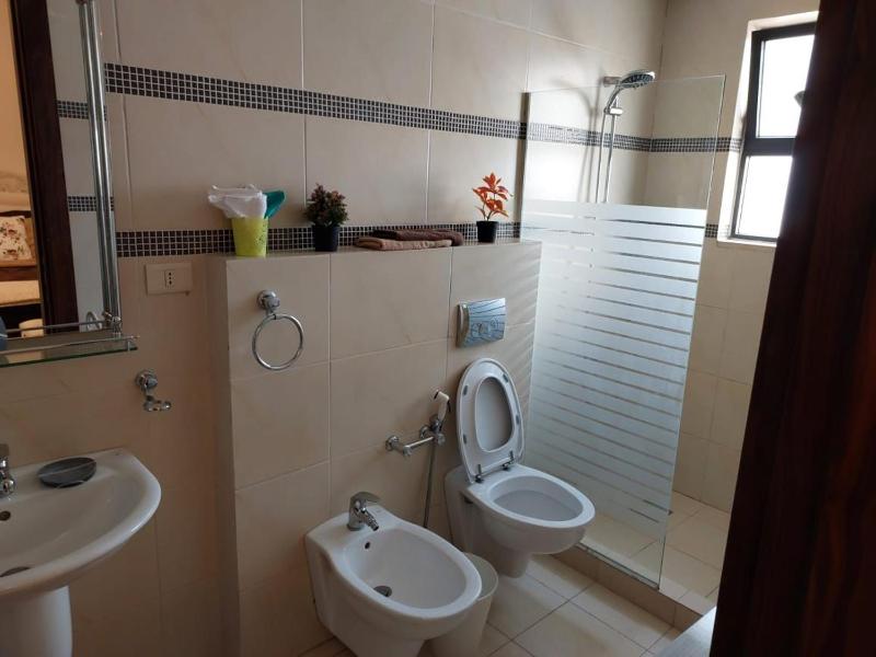 Fully 2 bedrooms apartment for rent in Um Ithaina - image 9