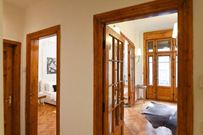 Above the Energy of Calea Victoriei - Bright 1BR in Central Bucharest - image 7