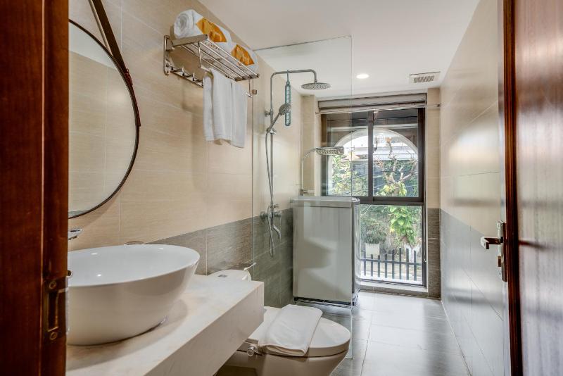 Golden Line Apartment Danang - image 7