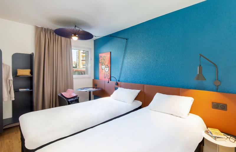 ibis Marseille Timone - image 11