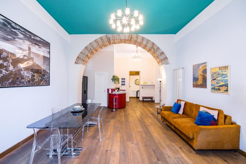 Quercia design home in the center - image 5