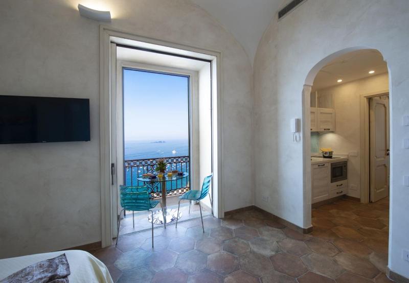 Hotiday Positano Volte Alte - image 29