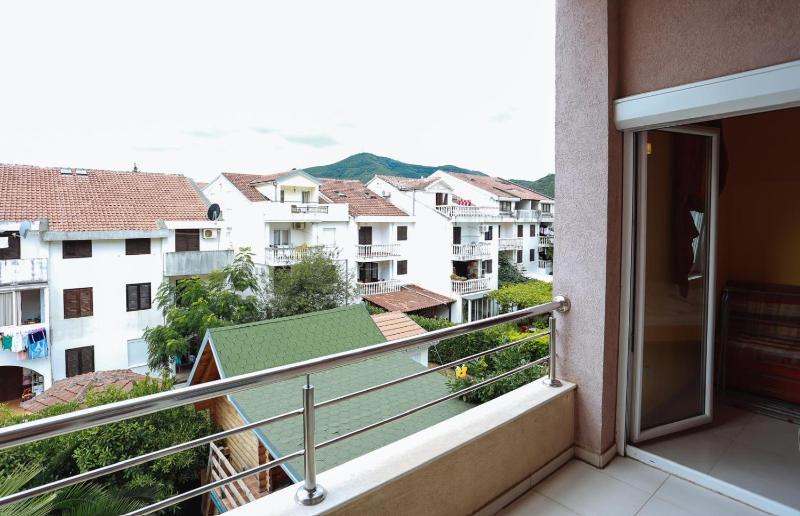 Adzic apartments 2 - image 3