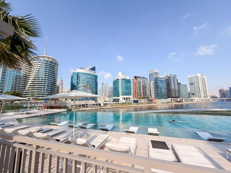 Spacious 2BR Business Bay with Stunning Lake View - 10AB19 - image 9