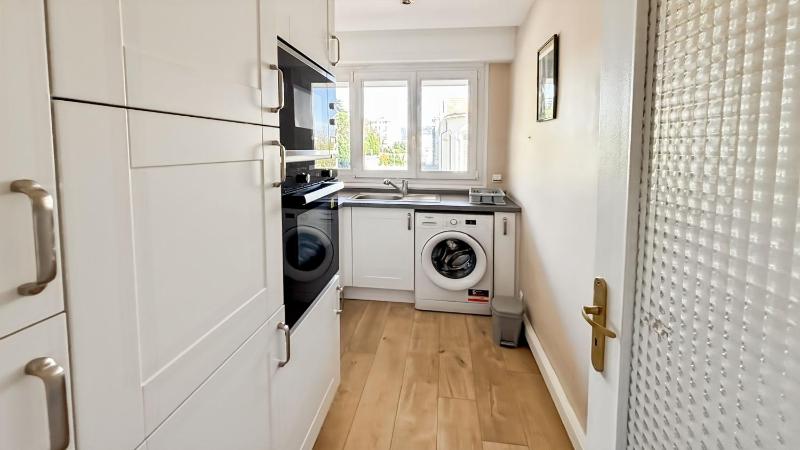 Comfortable and fully equiped two bedroom apartment - image 23