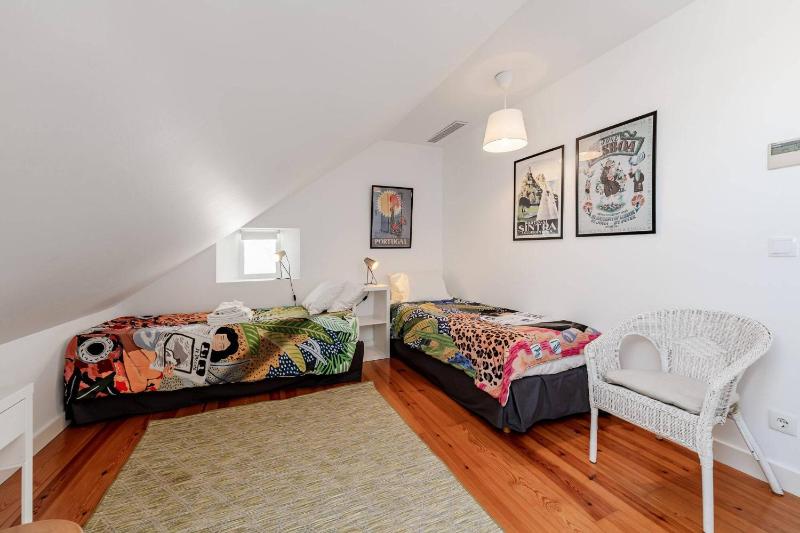 PN48 brith apartment over Cascais roof 120m2 close from beach and restaurant - image 14