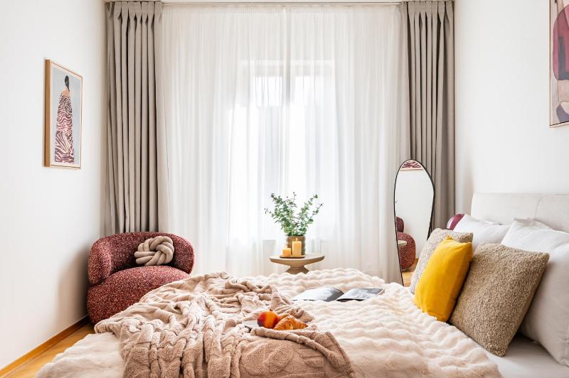 Prague Days - Spacious 3BDR Apartment with Workspace AC in New Town - image 8