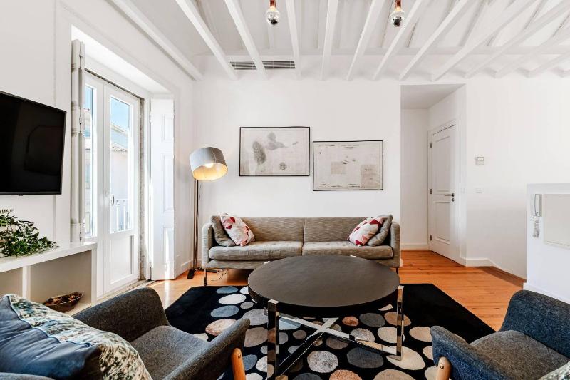 PN48 brith apartment over Cascais roof 120m2 close from beach and restaurant - image 26