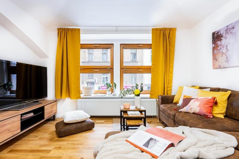 Prague Days - One Bedroom Apartment with TV 5 minutes to National Museum - image 5