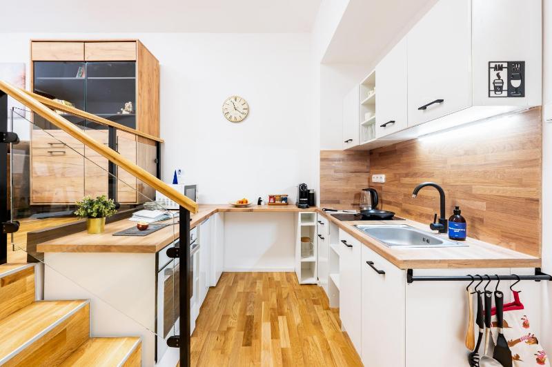 Prague Days - One Bedroom Apartment with TV 5 minutes to National Museum - image 6