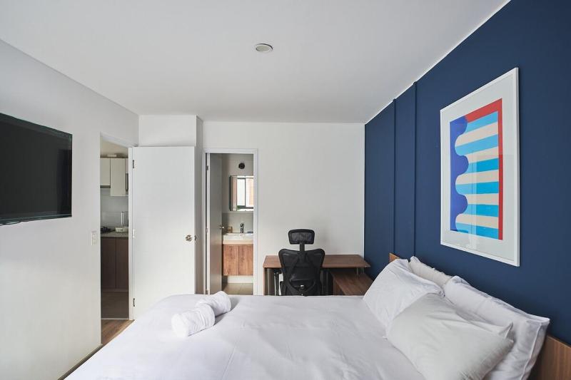 Stylish Inclán 343 Apartment by Geko - image 3
