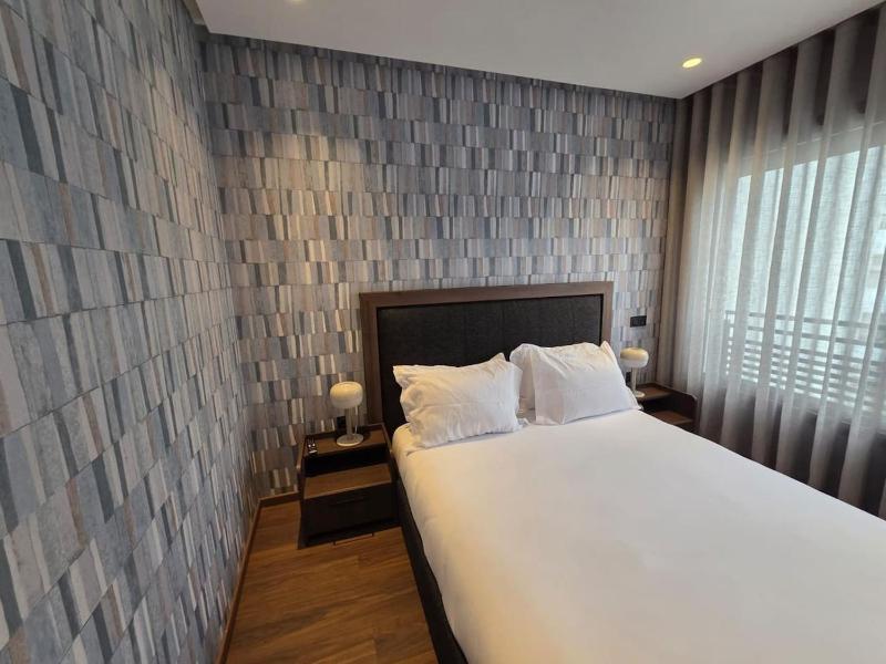Casablanca 3 Bedroom Near Maarif - image 15
