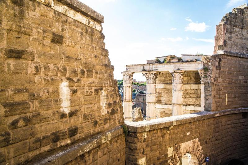 Superior Double or Twin Room image 4