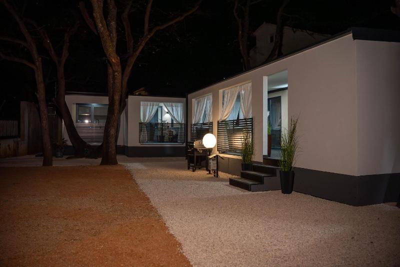 Mobile home TaMaris with jacuzzi - image 3