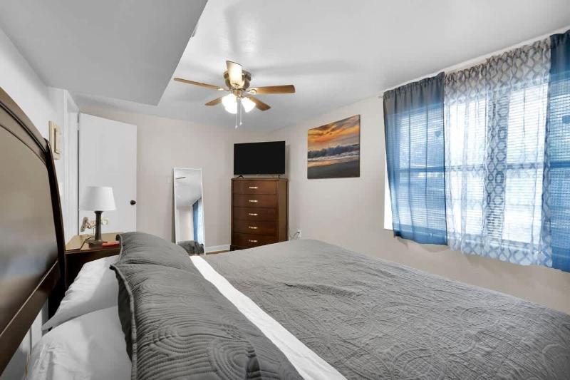 Nifty and Thrifty Nook 3bd 1ba Central Save Money Family Friendly - image 7