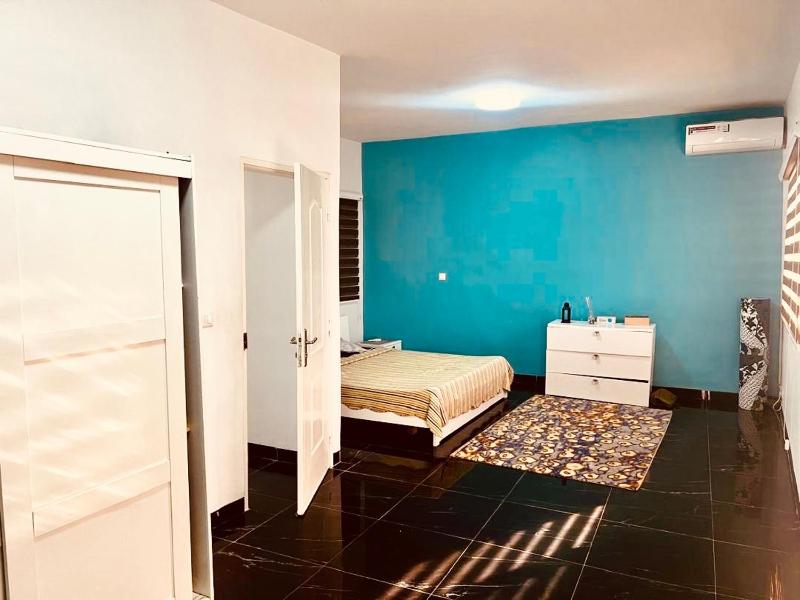Bel appartement dans un quartier central - image 5