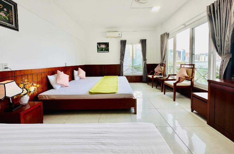 Hòn Chồng Hotel - image 40