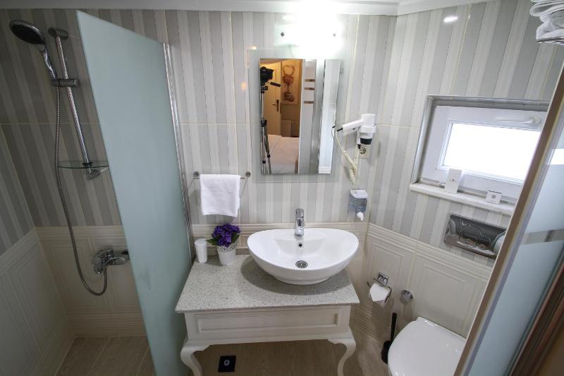 Superior Double or Twin Room with Terrace image 2