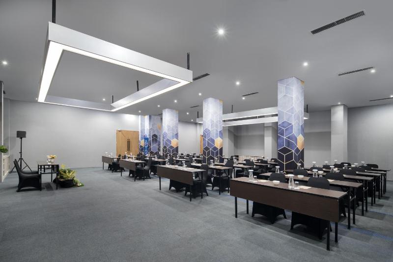 Radja Art and Boutique Hotel Simpang Lima - image 50