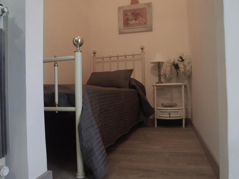 Triple Room with Private Bathroom image 3