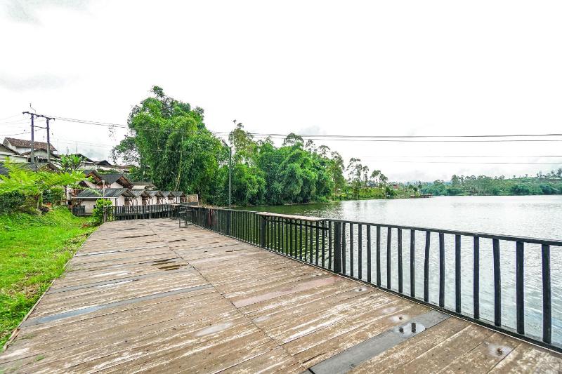RedDoorz at ADDA Cabin Pengalengan - image 5
