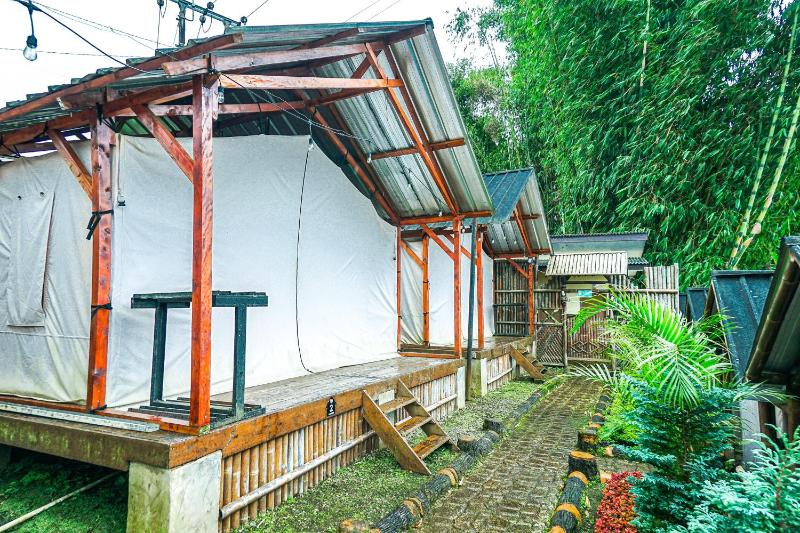 RedDoorz at ADDA Cabin Pengalengan - image 10