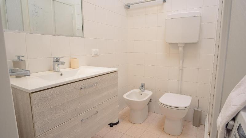 Sweet Lake Apartment - Italian Homing - image 5