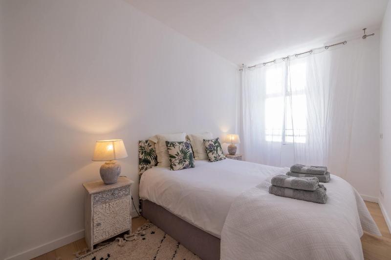 2 bedroom apartment in Cannes centre: Santiago - image 9