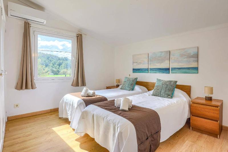 Villa Can Seguinot by Villa Plus - image 7