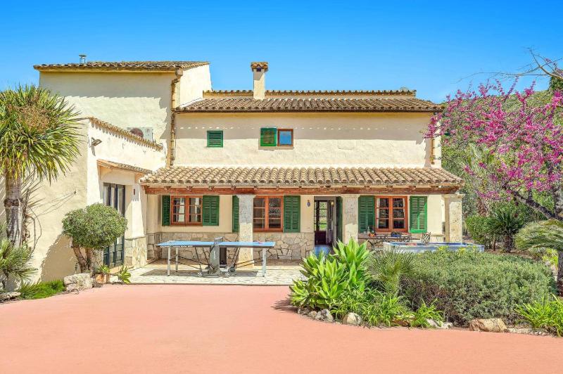 Villa Can Seguinot by Villa Plus - image 24