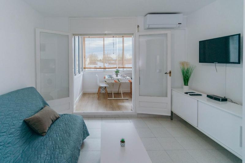 WELCS APARTAMENTO 336 EMP frente al canal - image 8