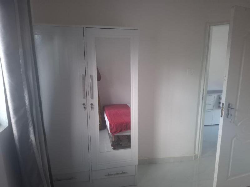 Rose's Garden Cottages - image 10
