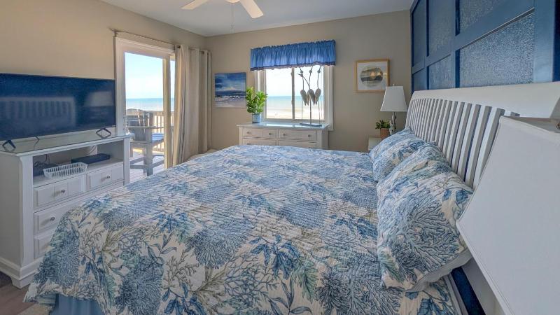 Perfect Ocean View - Oceanfront Condo Private Balcony Community Pool - image 30