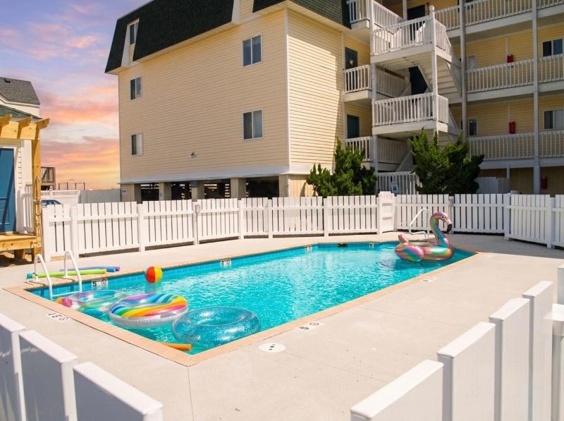 Perfect Ocean View - Oceanfront Condo Private Balcony Community Pool - image 27