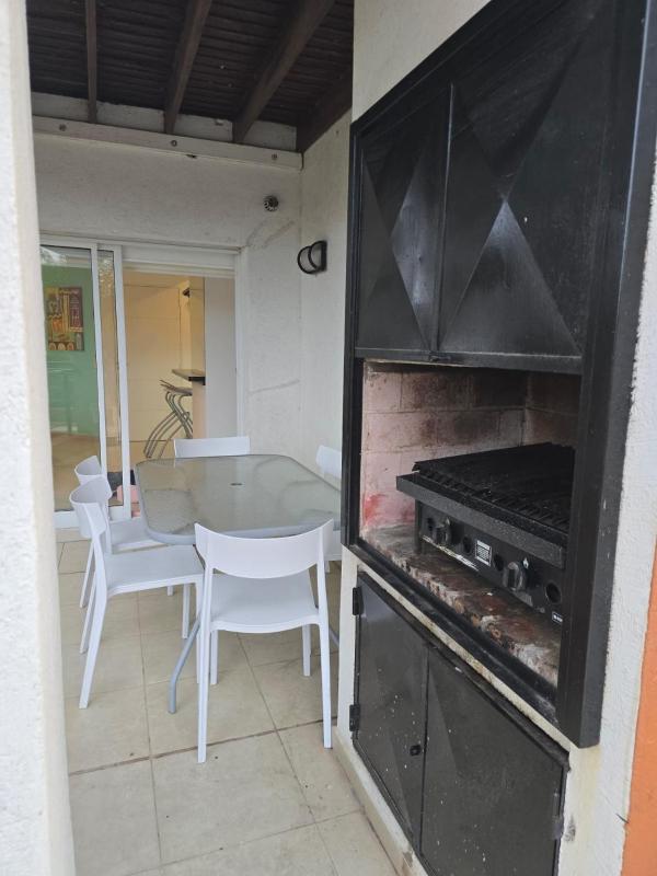 Divino dto zona centro con cochera y terraza con solarium propia - image 14