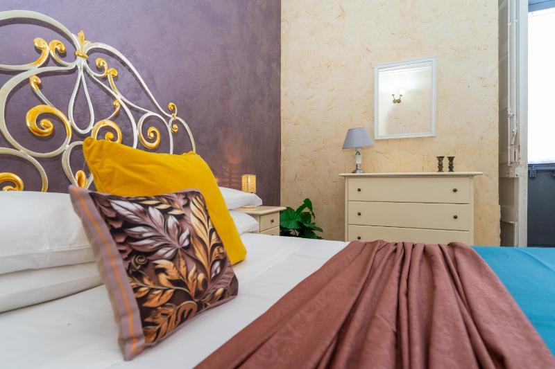 Sicilian Hideaway Catania by Harmony House - image 27
