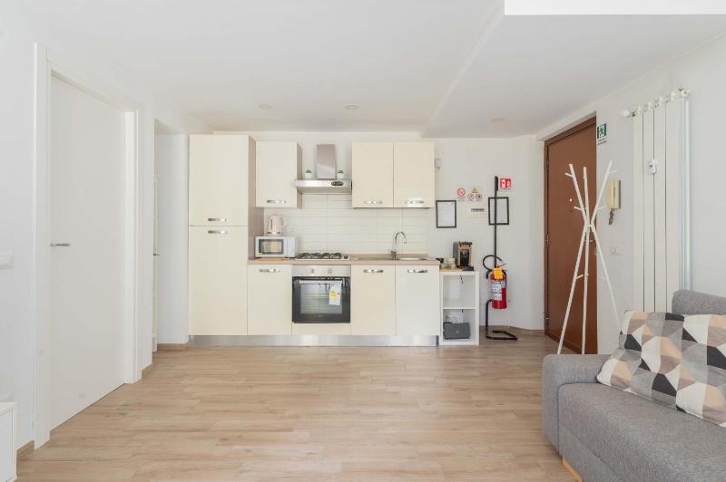LoveRhome Apartment 29 - image 10