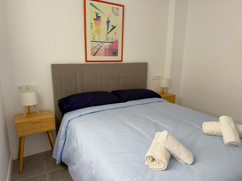 Bright and new apartment in beach area - image 7