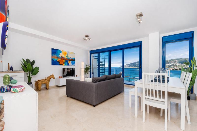 Blue Nautico - penthouse with stunning views of La Herradura - image 14