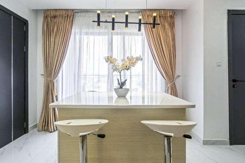 Mex 1 bedrooms Lekki phase1 - image 10