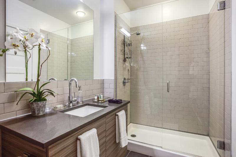 Hemingway Retreat by Atlanta Luxury Rentals - image 10