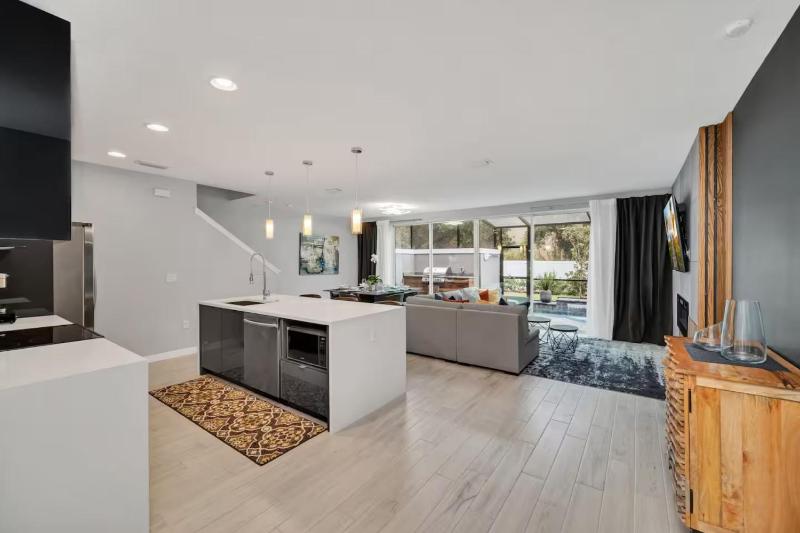 Condominium House Orlando Florida - image 9