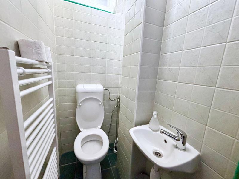 Studio Apartment in the Center - image 11