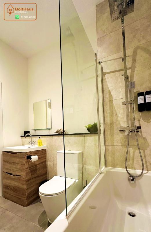 Eclipse Apartment - Modern 2 Bed 6 guest Apartment - Jewellery Quarter Birmingham City Centre - image 13