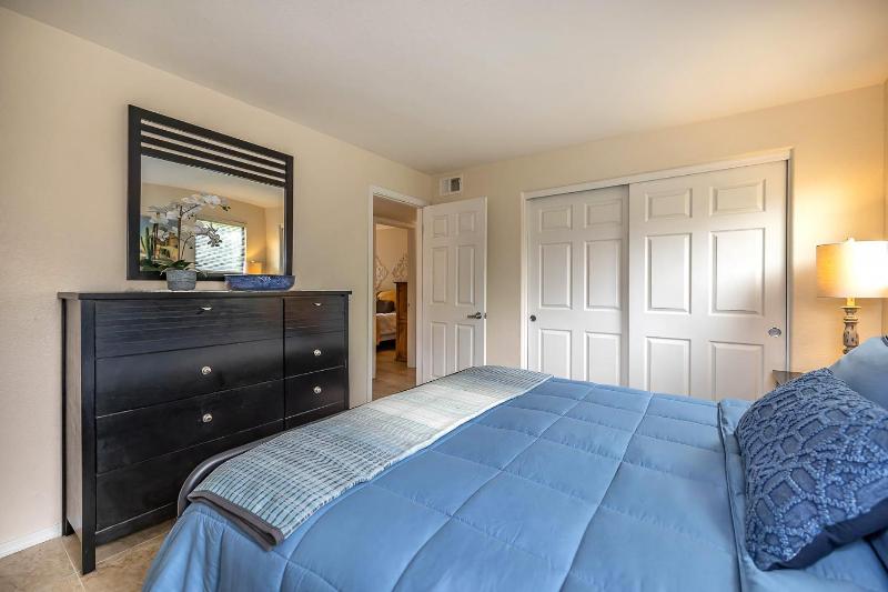 Spacious Tucson Retreat 3 King Beds PoolsSpas Mountain Views HikingGolf - image 20
