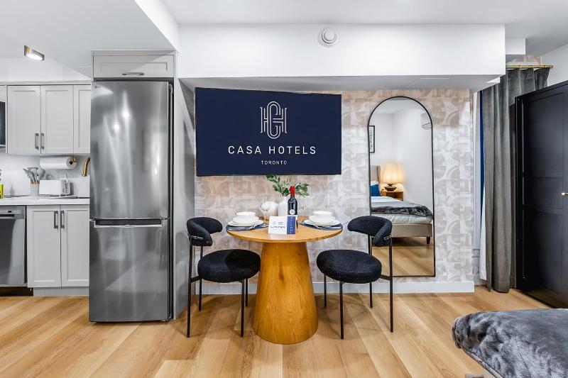 The McCaul by Casa Hotels Cozy Kensington Basement - image 12