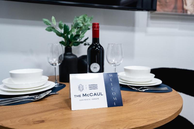 The McCaul by Casa Hotels Basement Suite Chinatown - image 7
