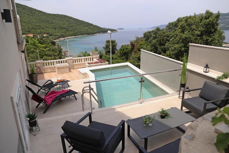 Seaside apartments with a swimming pool Tri Zala Korcula - 558 - image 28