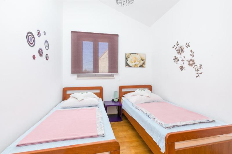 Apartments by the sea Trogir - 25303 - image 12